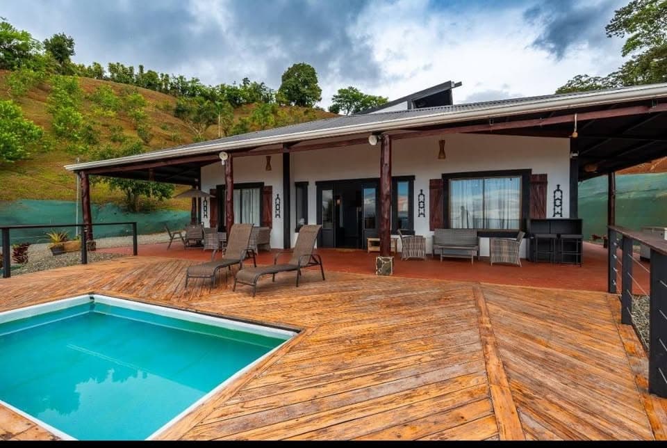 Domaine avec maison et piscine à San Miguel de Páramo – photo 1 sur 50